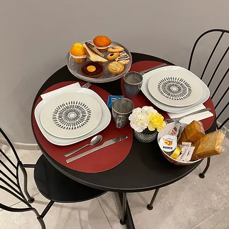 לינה וארוחת בוקר La Vecchia Officina Civico29 Rooms&breakfast 3*