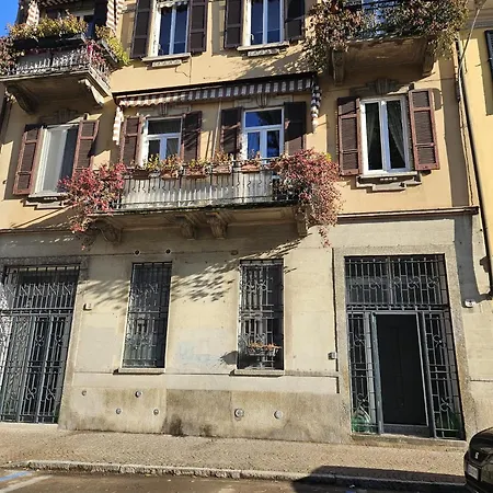 La Vecchia Officina Civico29 Rooms&breakfast 住宿加早餐酒店 科莫